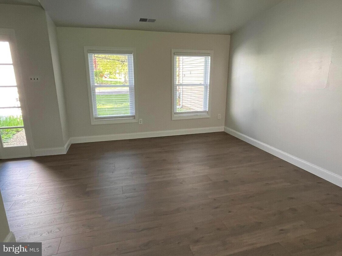 170 E Hanover St, Newtown, PA 18940 Townhome Rentals in Newtown PA