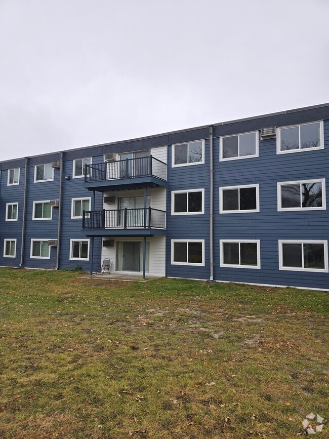 Building Photo - Sands Apartments