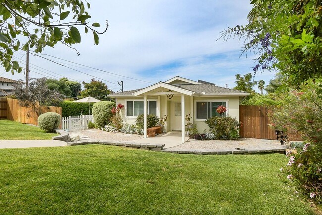 Foto del edificio - Encinitas Gem with Serene Spaces, Inside and Out  - Available May 2026!