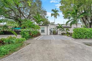 Foto principal - 1690 SW 23rd St