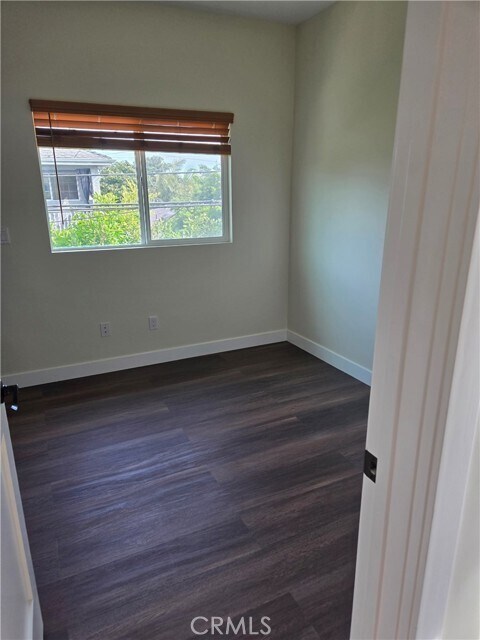 Foto del edificio - 4125 185th St