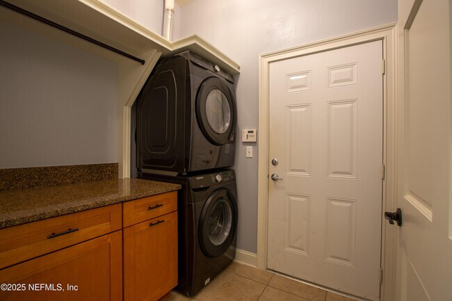 Foto del edificio - 13785 Herons Landing Way