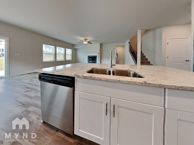 Foto del edificio - 554 Magnolia Dr
