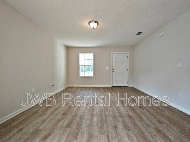 Foto del edificio - 2905 W 16th St