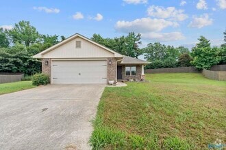 Building Photo - 15828 Coach House Ct NW