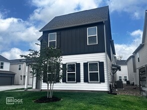 Building Photo - 342 Huisache St