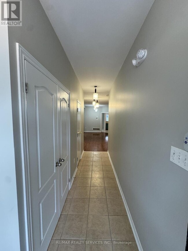 Building Photo - 18 Kilrea Way