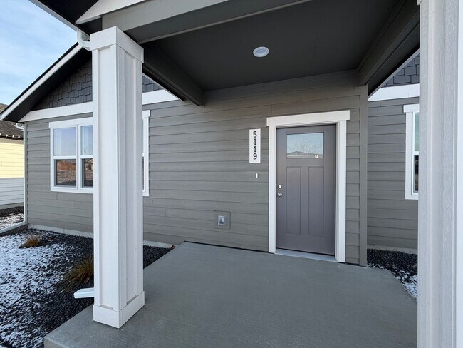 Foto del edificio - Brand New Post Falls Home!!