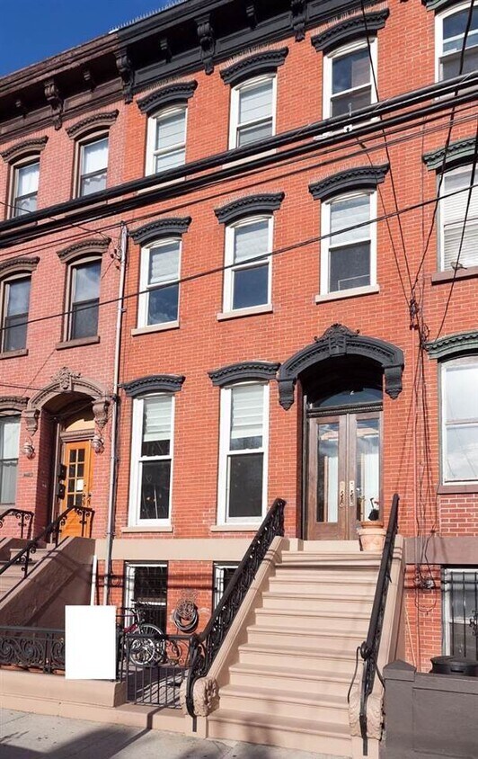 562 Jersey Av, Jersey City, NJ 07302 House Rental in Jersey City, NJ