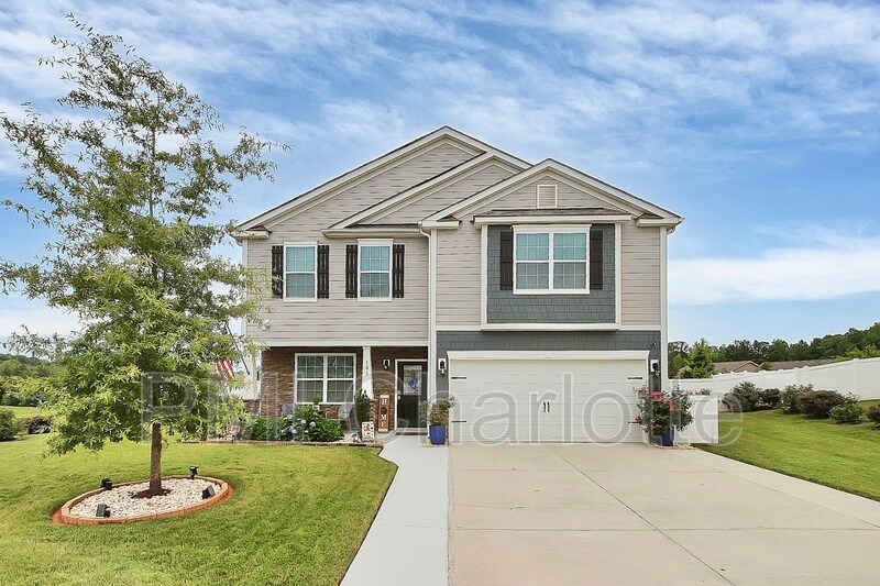 Foto principal - 106 Honey Ct