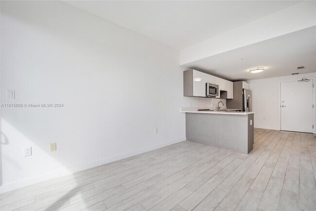 Foto del edificio - 321 NE 26th St