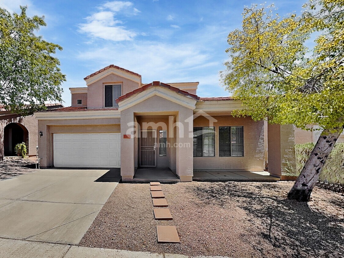 Foto principal - 1143 N Steele