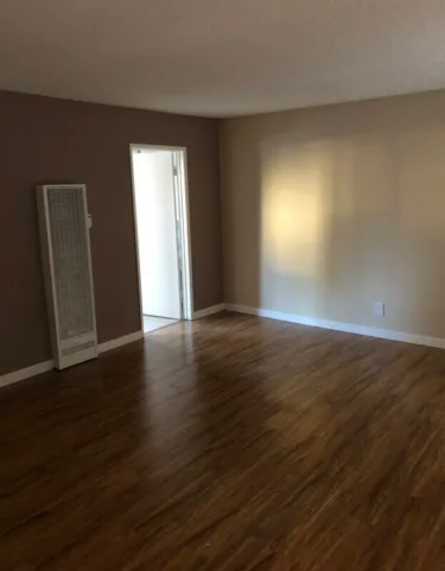 Foto del edificio - 23611 Arlington Ave