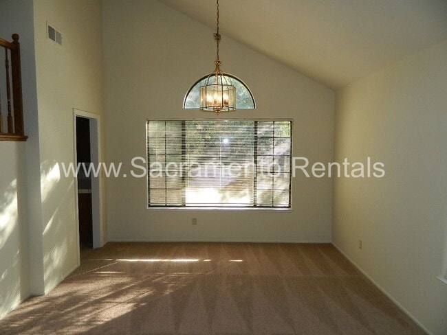 Building Photo - 4 br, 2.5 bath House - 7533 Ryland Court