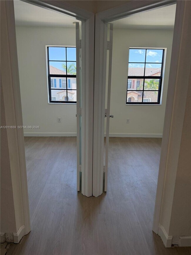 Foto del edificio - 15071 SW 116th St