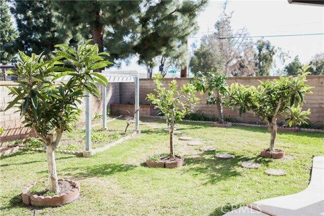 Foto del edificio - 183 S Starflower St