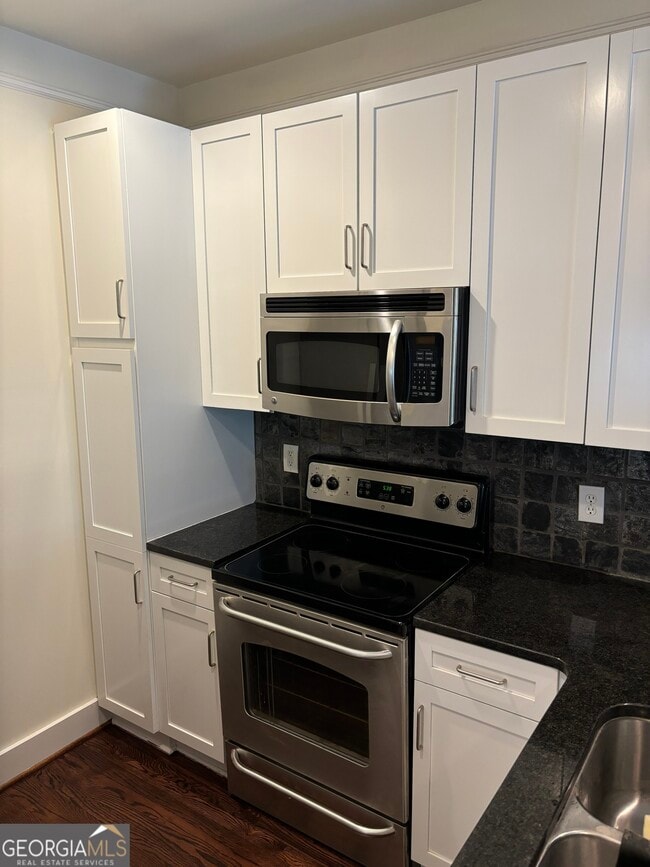 Building Photo - 221 Semel Cir NW