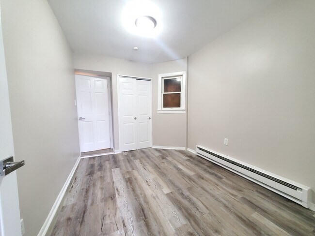 216 Avenida Fairmount 2 - 218 Fairmount Ave