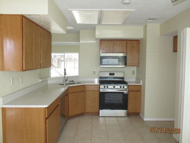 Foto del edificio - 1409 Alder Dr NE