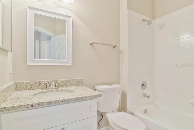 Building Photo - 6558 Cherry Grove Cir