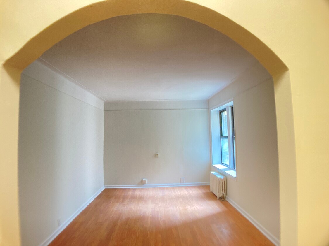 213 Ave Unit 1E, New York, NY 10040 Apartment for Rent in New