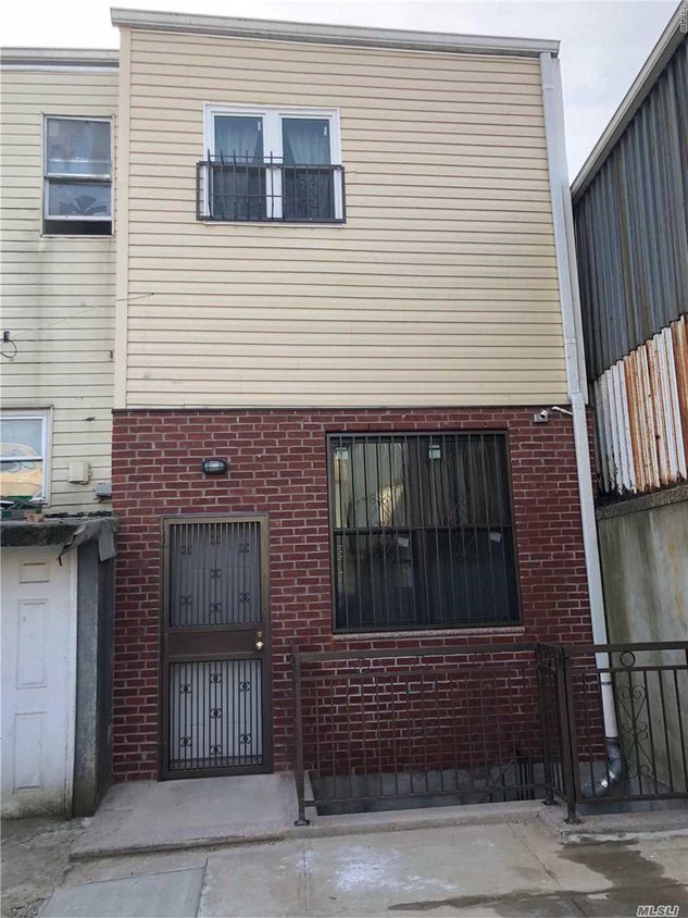 Primary Photo - 110-15 Northern Blvd