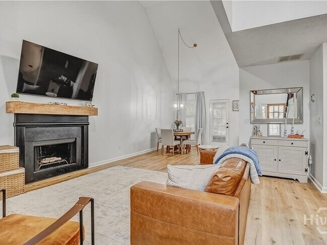 Building Photo - Beautiful 3BR/3BA Home with Private Pool – Pool Maintenance Included!