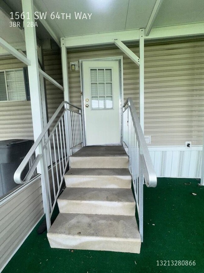 Foto del edificio - 1561 SW 64th Way