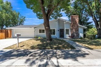 Building Photo - 74 Cedro Cir