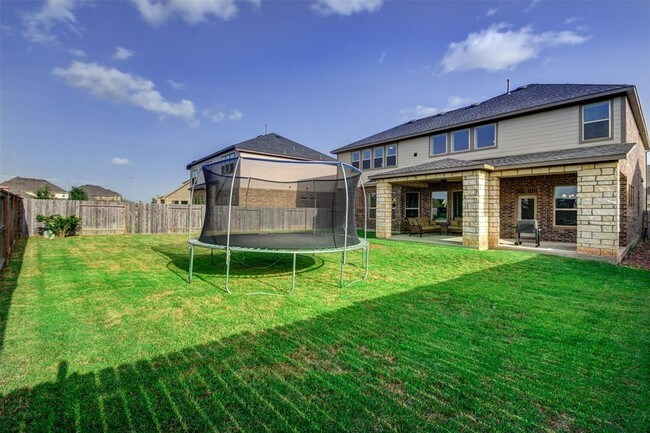 Building Photo - 26814 Lindenwood Creek Ln