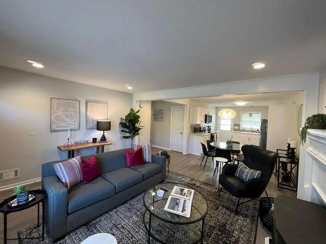 Photo - 306 S Marble Apartment