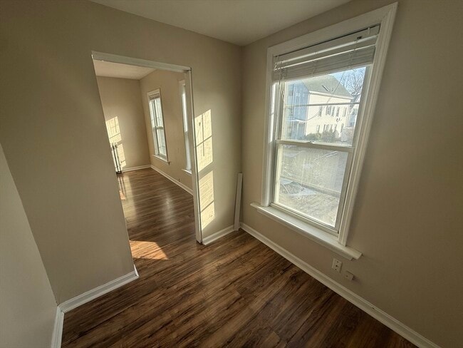 Building Photo - 11 New Hampshire Ave