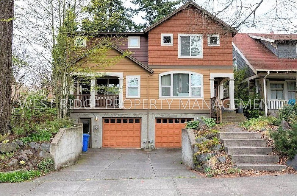 Foto principal - 3827 SE Woodward St