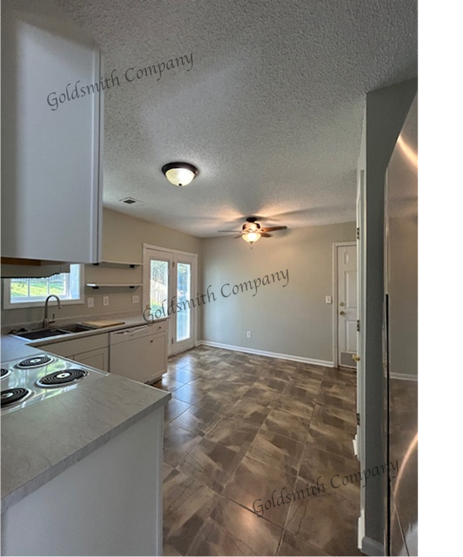 Foto del edificio - 107 Stapleford Park Drive