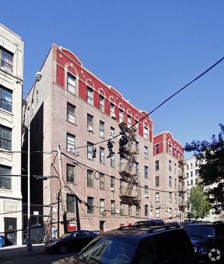 Foto del edificio - 975 Sherman Ave