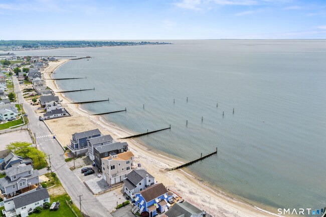 Foto del edificio - 33 Beach Rd W