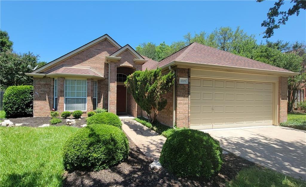 Foto principal - 1709 Autumn Fire Dr