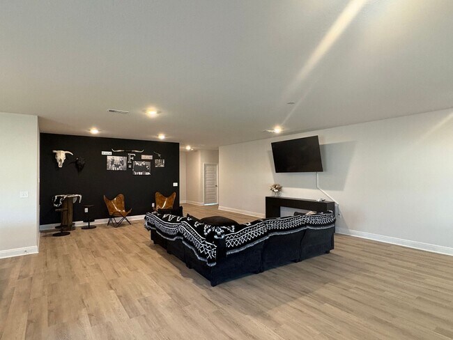 Foto del edificio - 5614 Becky Thatcher Ct