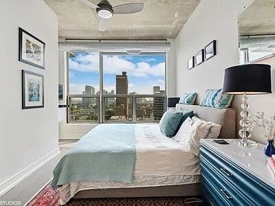 Foto del edificio - 125 E 13th St