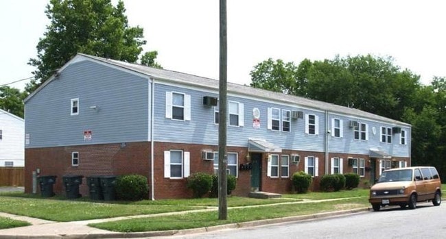 Building Photo - 1200 Rugby St