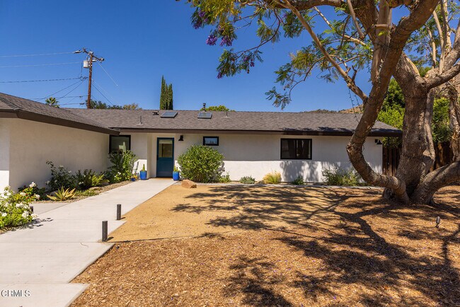 Building Photo - 1409 Meadowbrook Rd