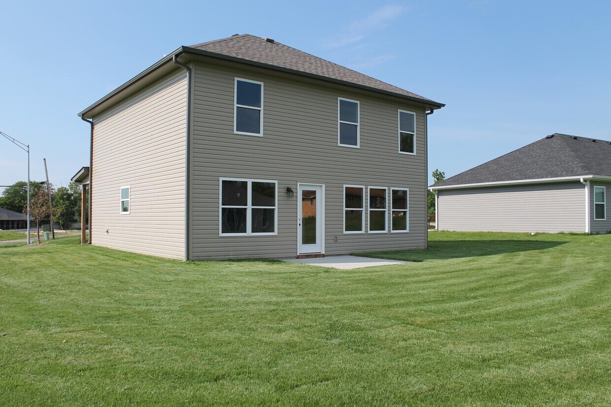 Building Photo - 1815 Tremont Ct
