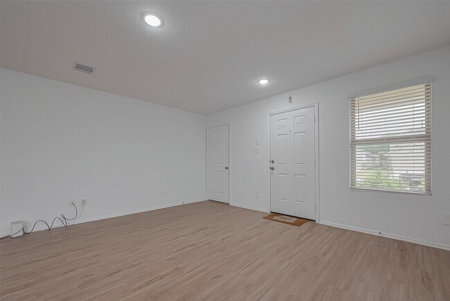 Foto del edificio - 24119 Maple Turn Ln