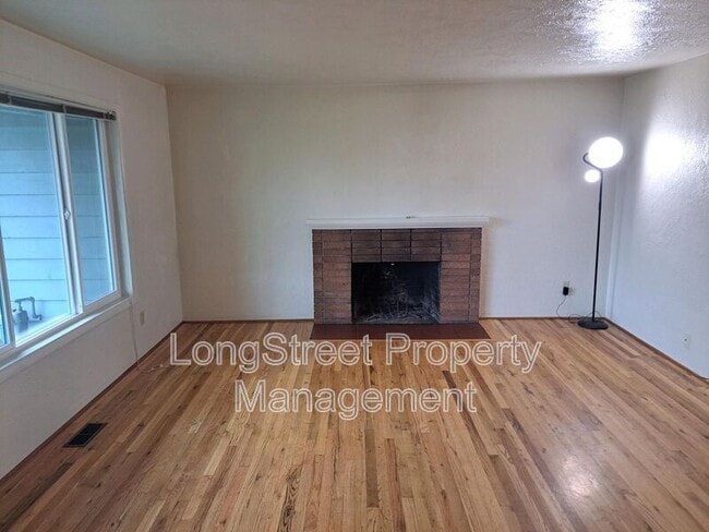 Foto del edificio - 1930 NW Kings Blvd