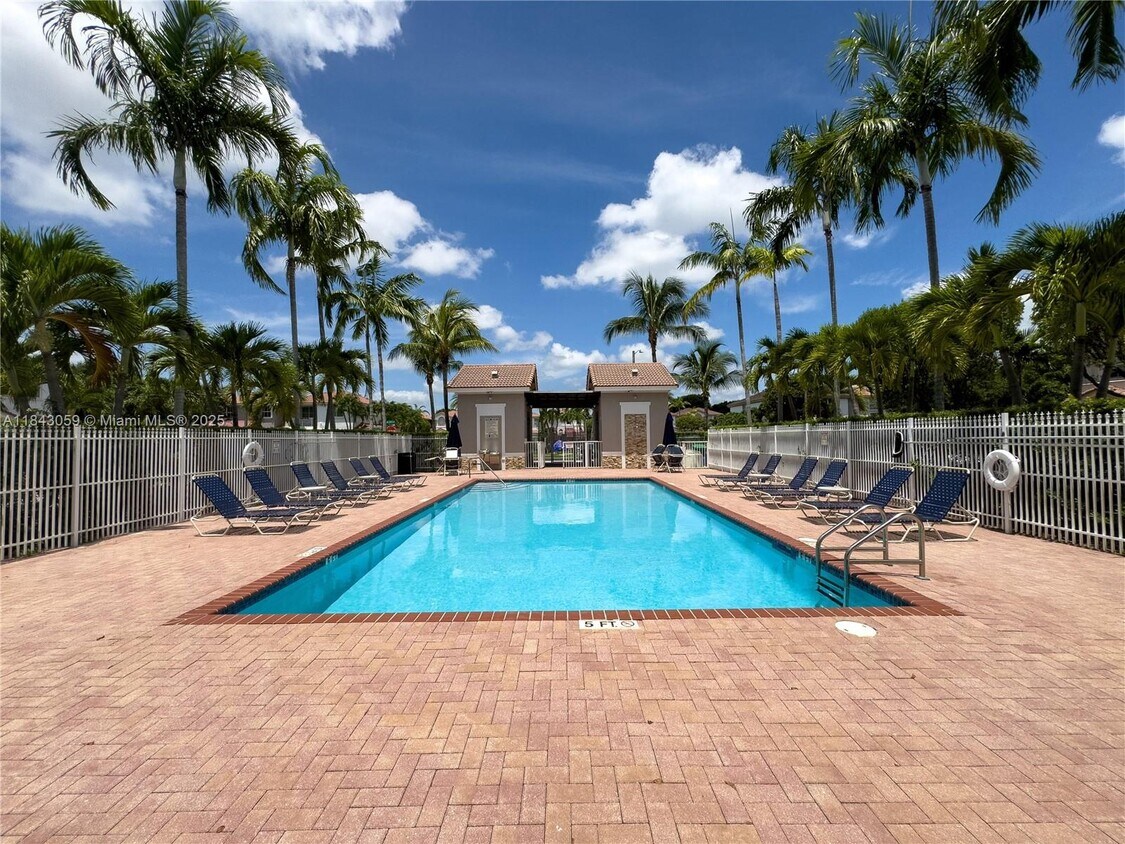 Foto del edificio - 10828 NW 85th Terrace
