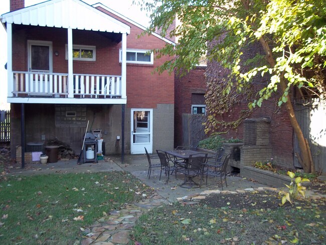 Building Photo - 2804 Shadeland Ave