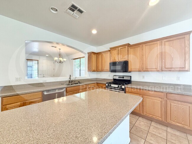 Foto del edificio - 2135 E Grand Canyon Dr