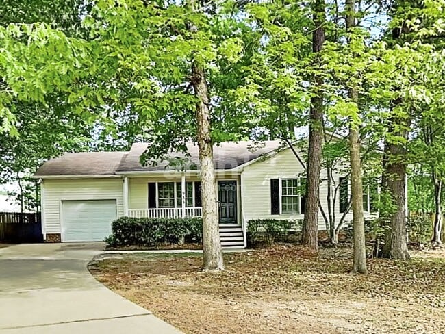 Building Photo - 933 Magnolia Ridge Way