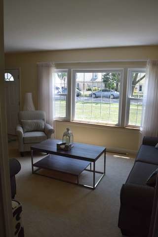 Foto del edificio - 4328 W 99th Pl