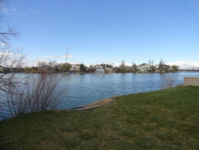 Building Photo - 228 Delgada Ln